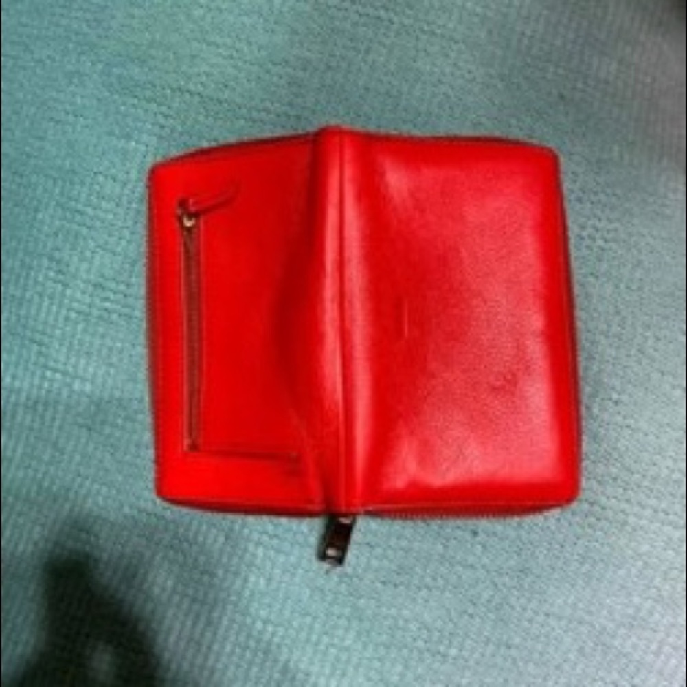 Fossil wallet in guc